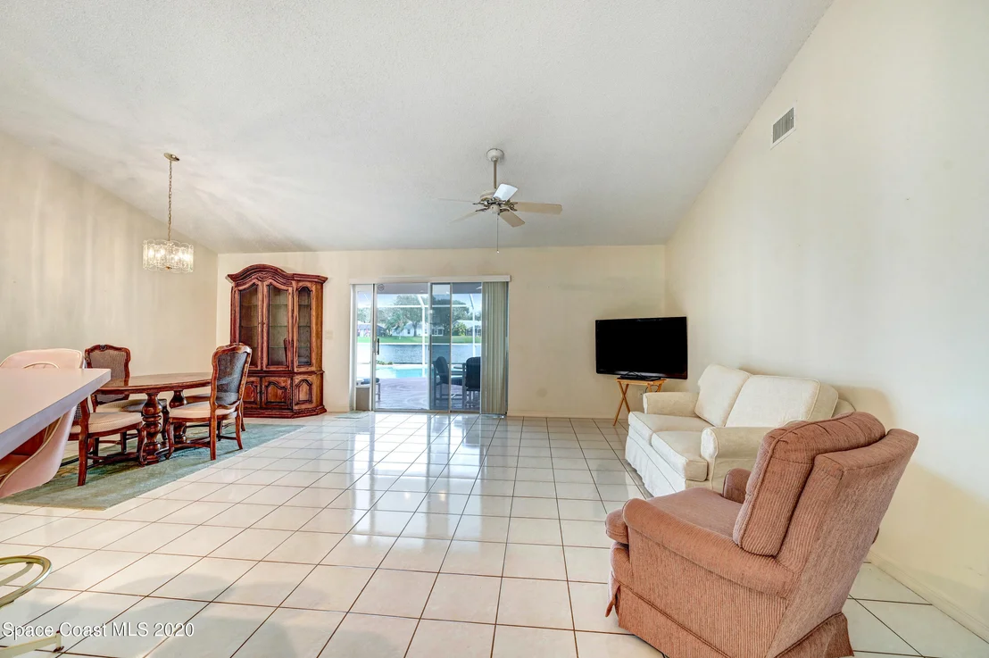 Photo of 3307 Lake View Circle
