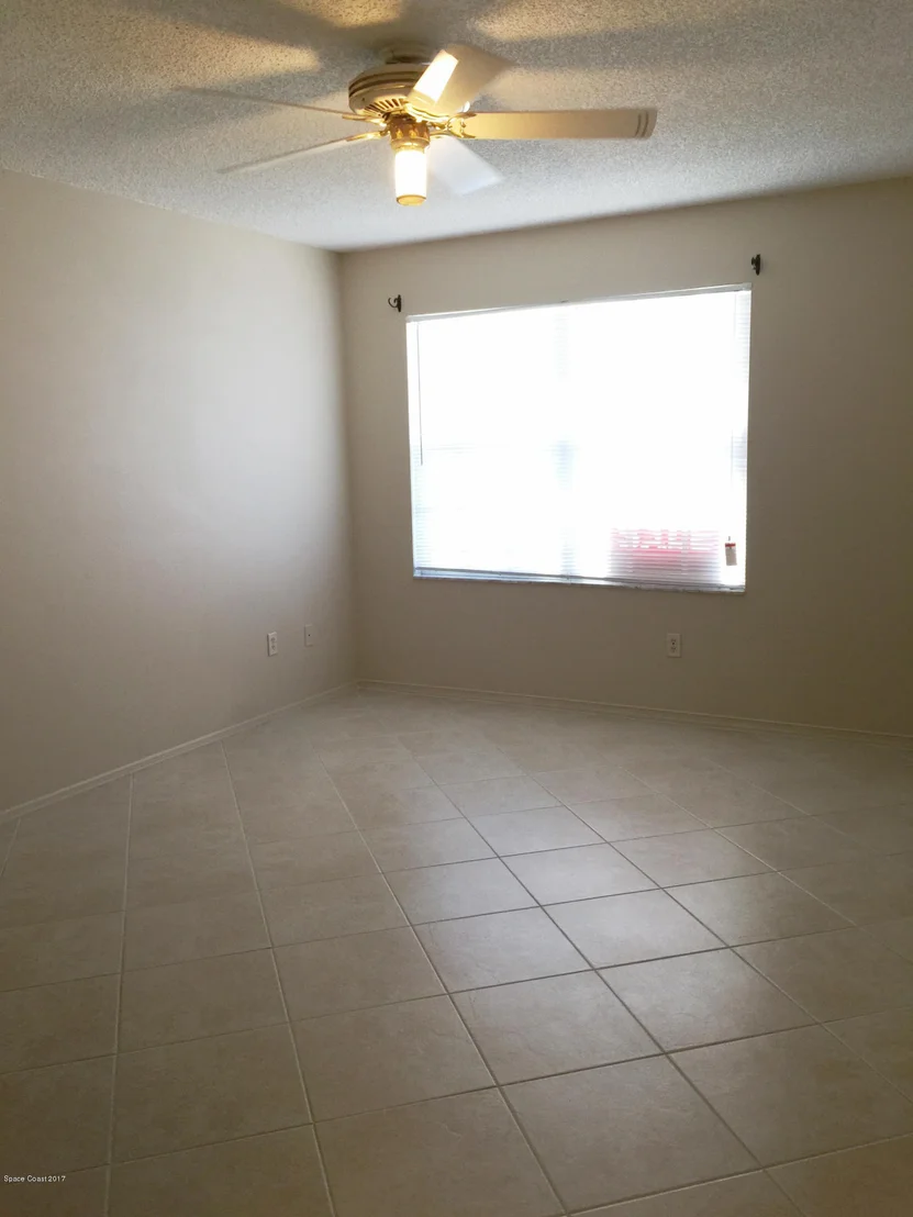 Photo of 1091 Goldenrod Circle NE
