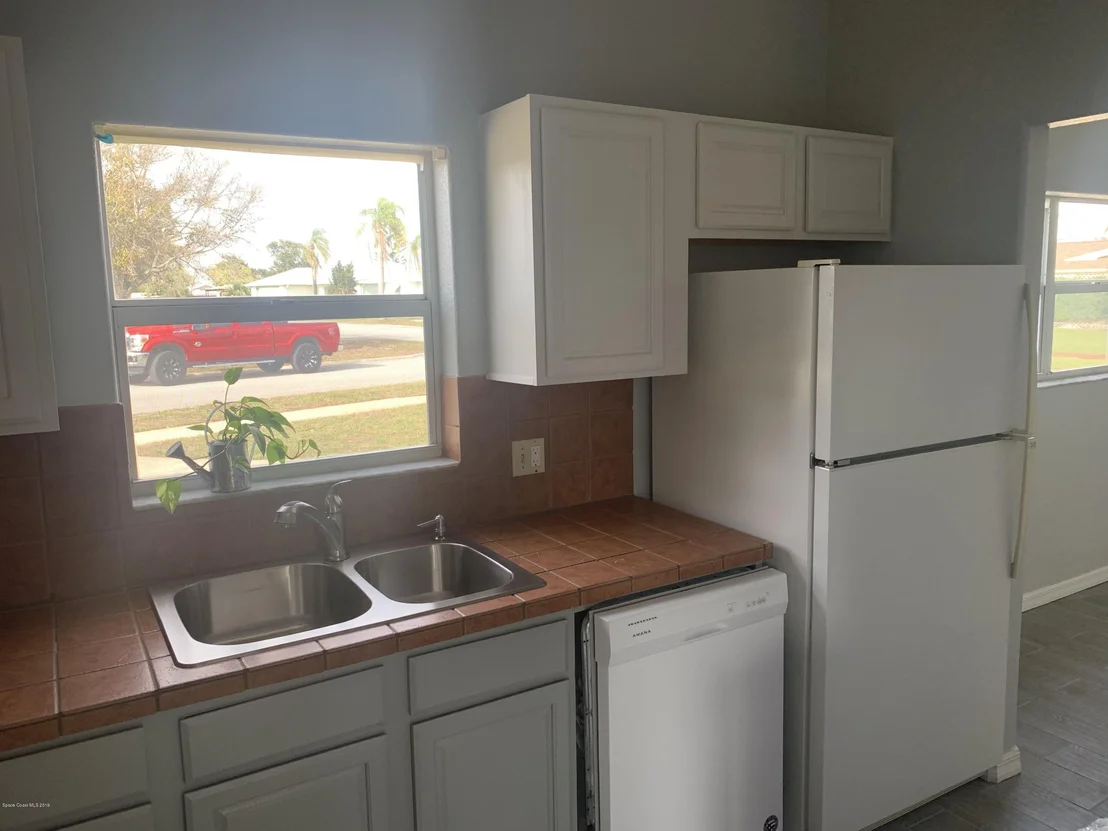 Photo of 3098 Easy NE