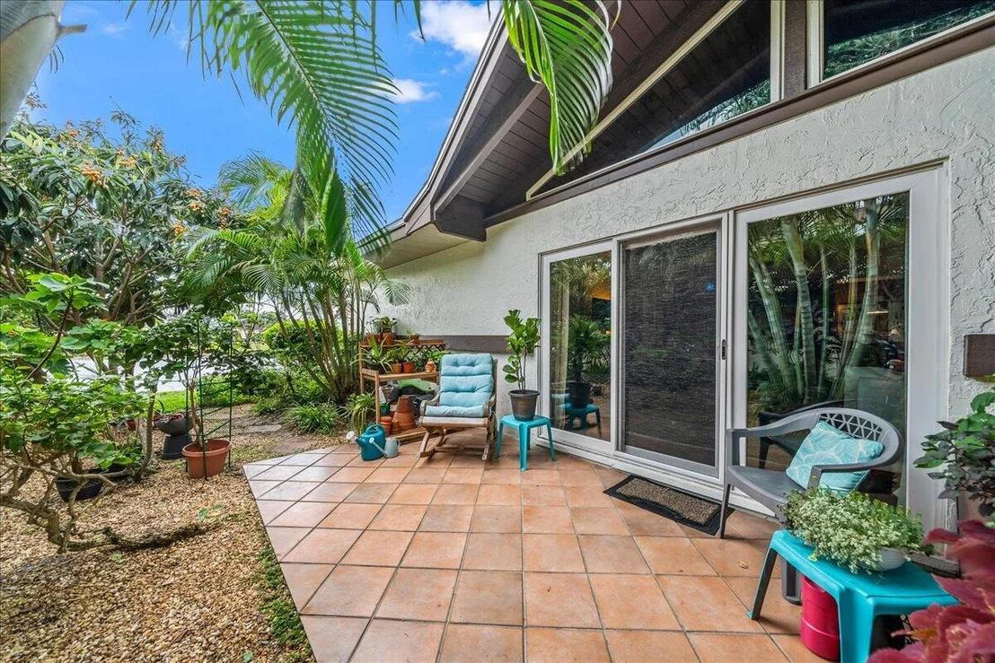 Photo of 210 Bayhead Drive