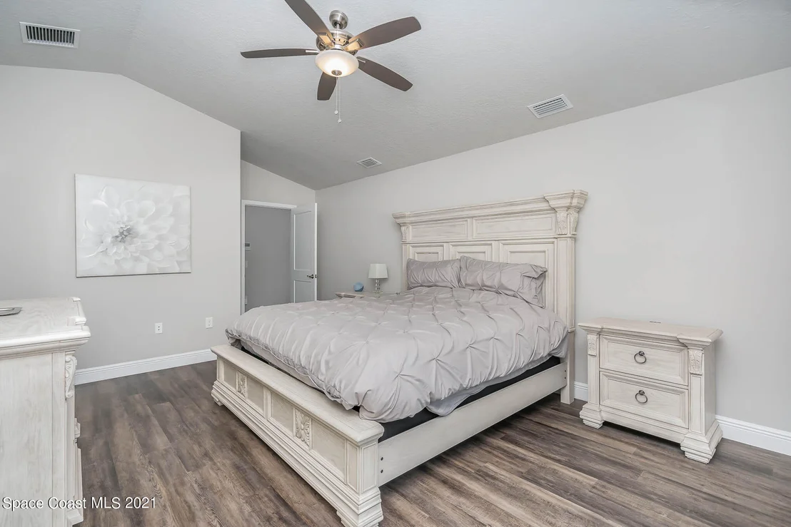Photo of 1271 Buffing Circle SE