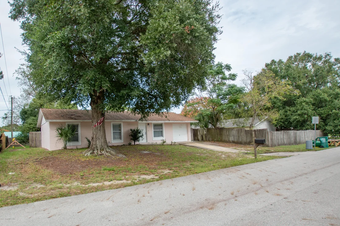 Photo of 2158 Trieste Drive