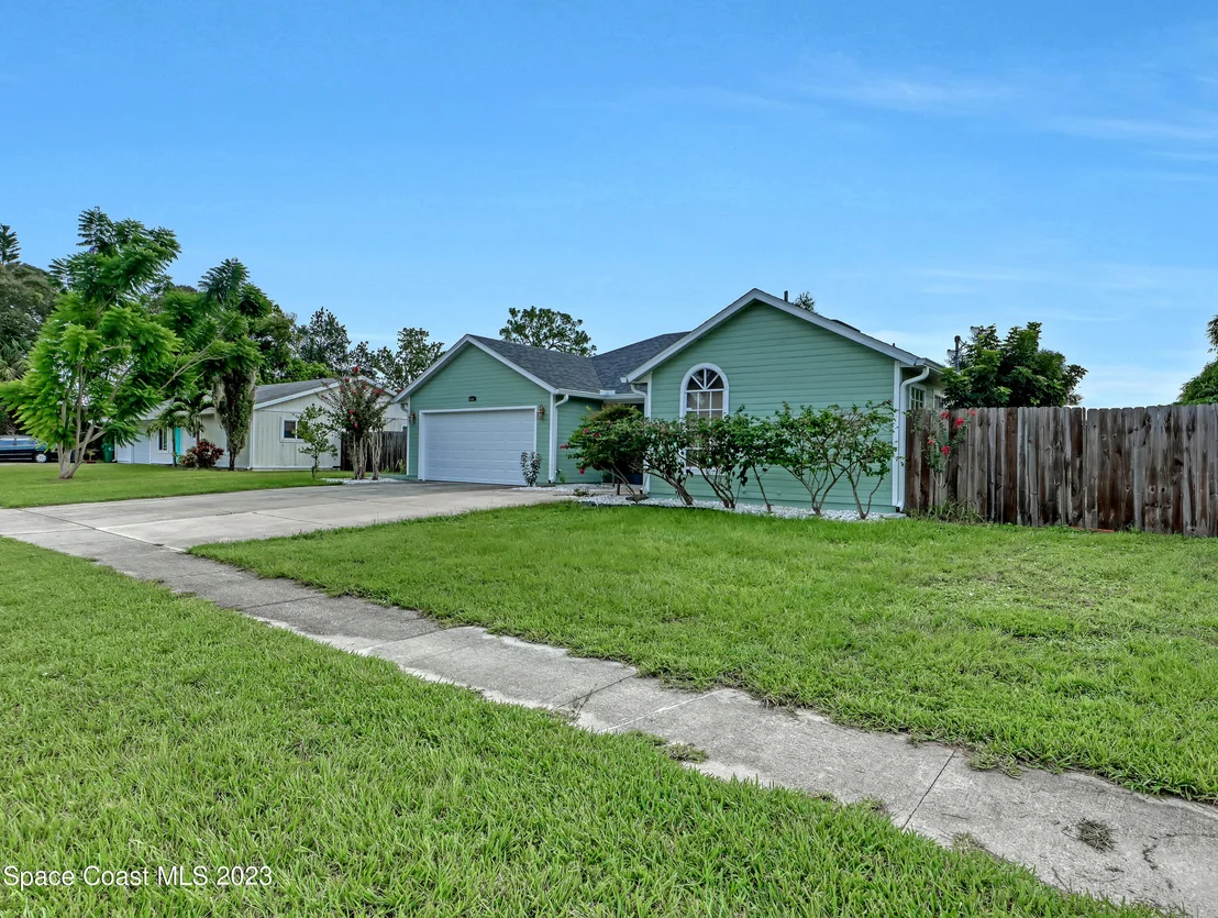 Photo of 6385 Grissom Parkway