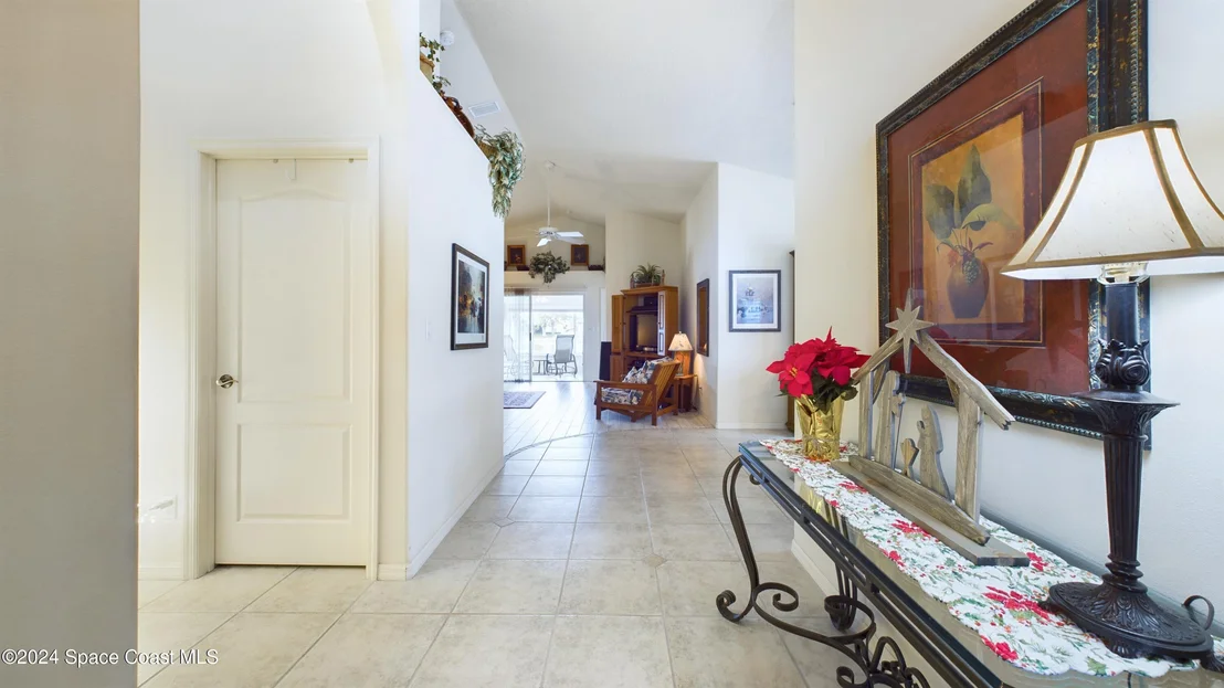 Photo of 2405 Addington Circle