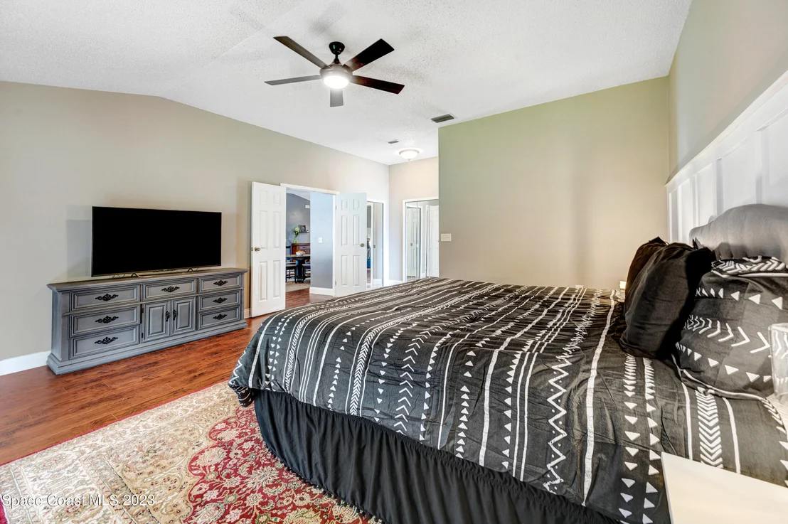 Photo of 1255 Walnut Court