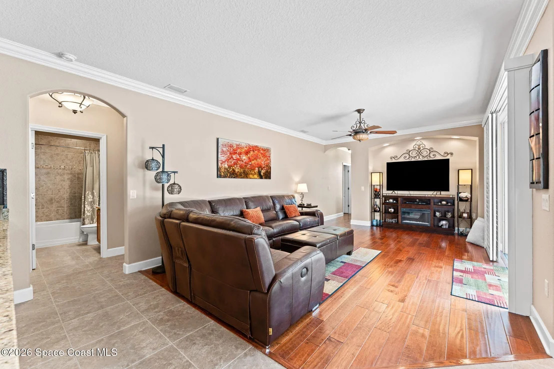Photo of 1747 Croghan Drive