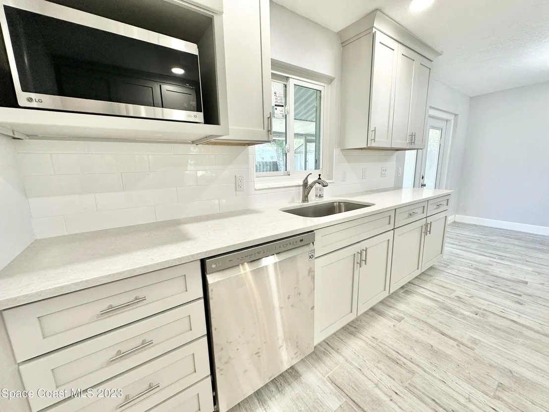 Photo of 4735 Cocoanut Drive