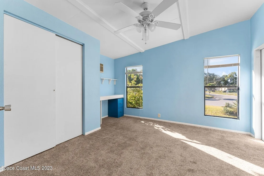 Photo of 112 Vanguard Circle