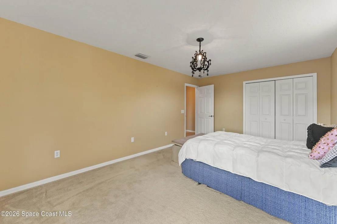 Photo of 385 Tunbridge Drive