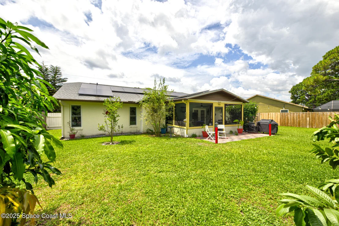Photo of 5370 Holden Road