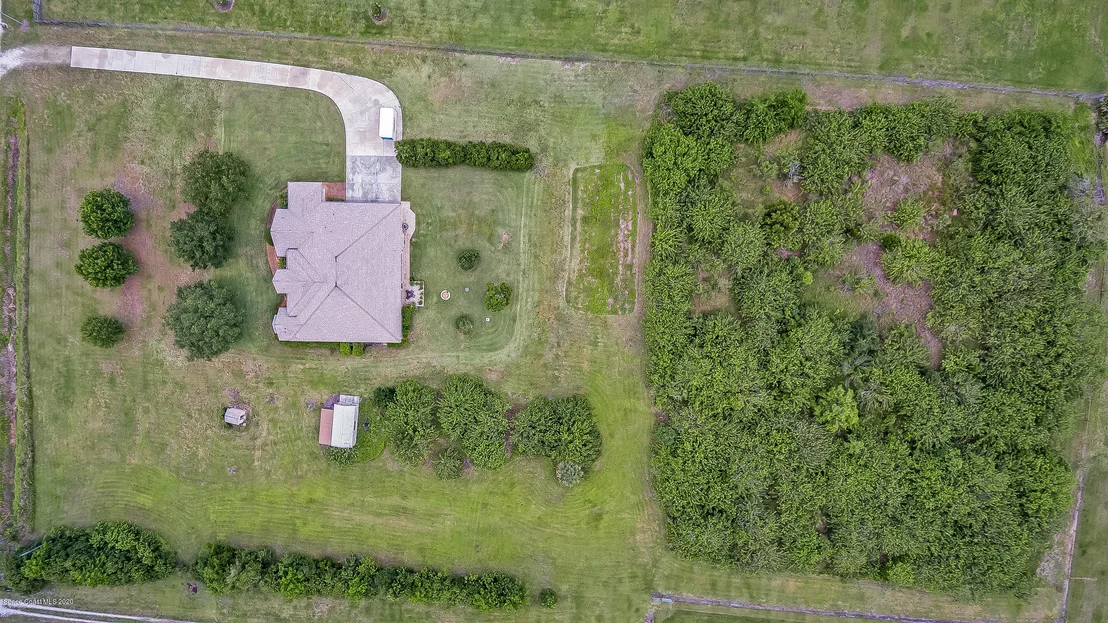 Photo of 4135 Hammock Road