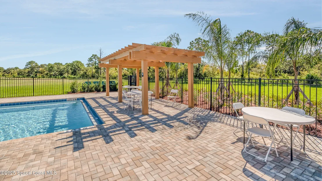 Photo of 1663 Garabaldi Circle SE