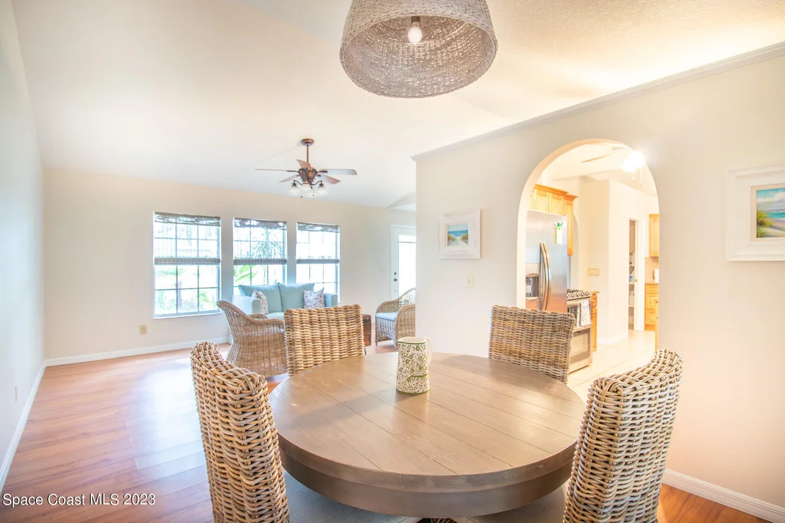 Photo of 4290 Silver Lake Drive