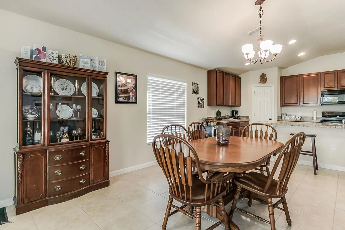 Photo of 956 Whetstone Place
