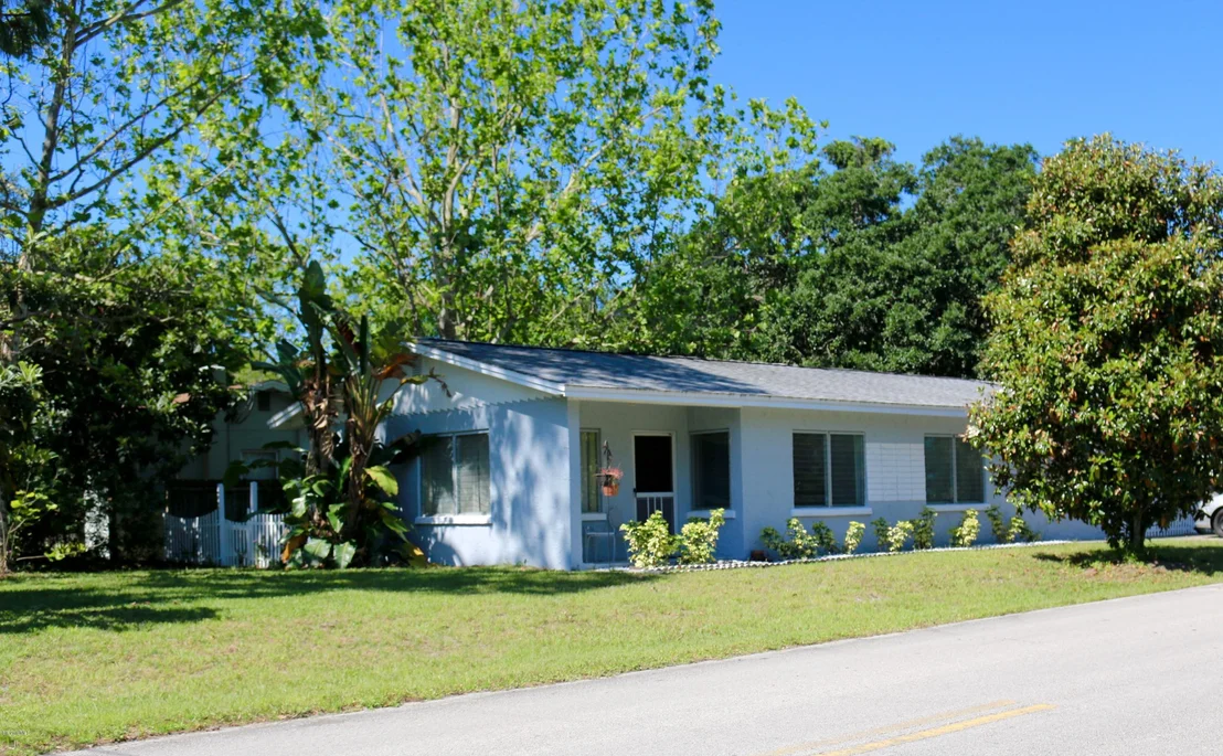 Photo of 803 Central Boulevard