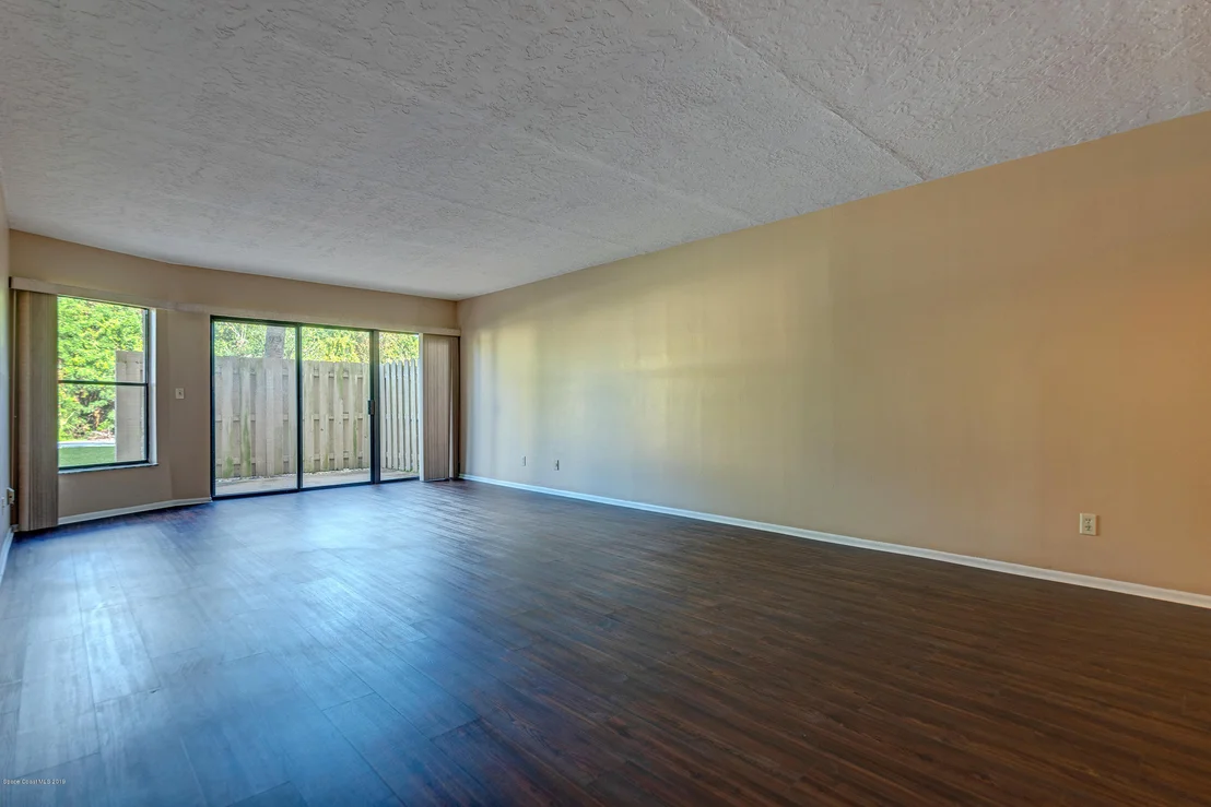 Photo of Unit 1212 at 305 Tangle Run Boulevard