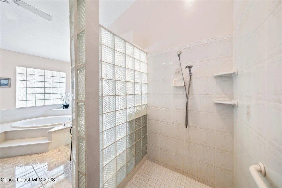 Photo of 3816 Macfarlane Street