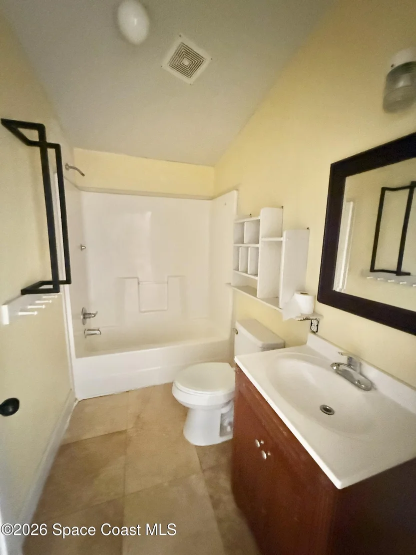 Photo of 572 N Pine Street