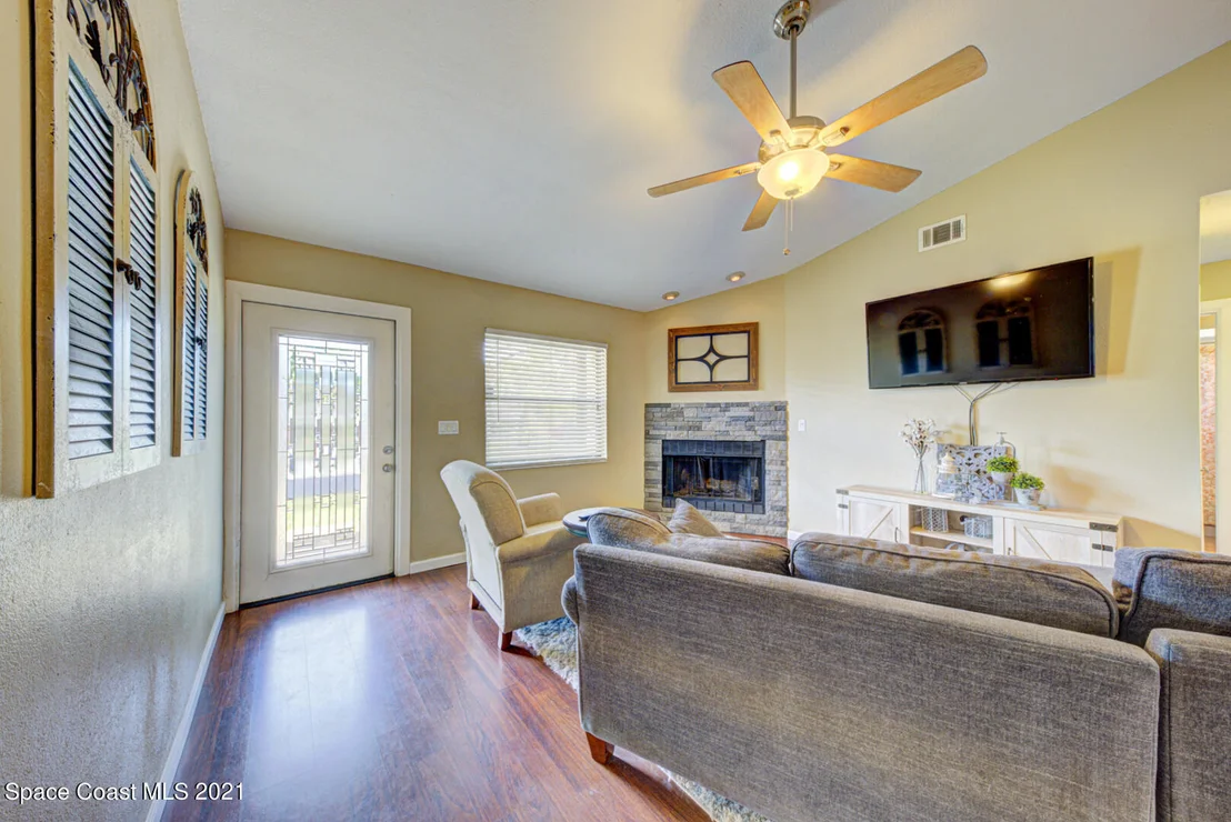 Photo of 6405 Manila Drive