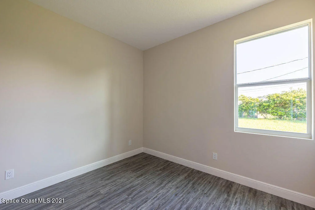Photo of 130 W Fee Avenue