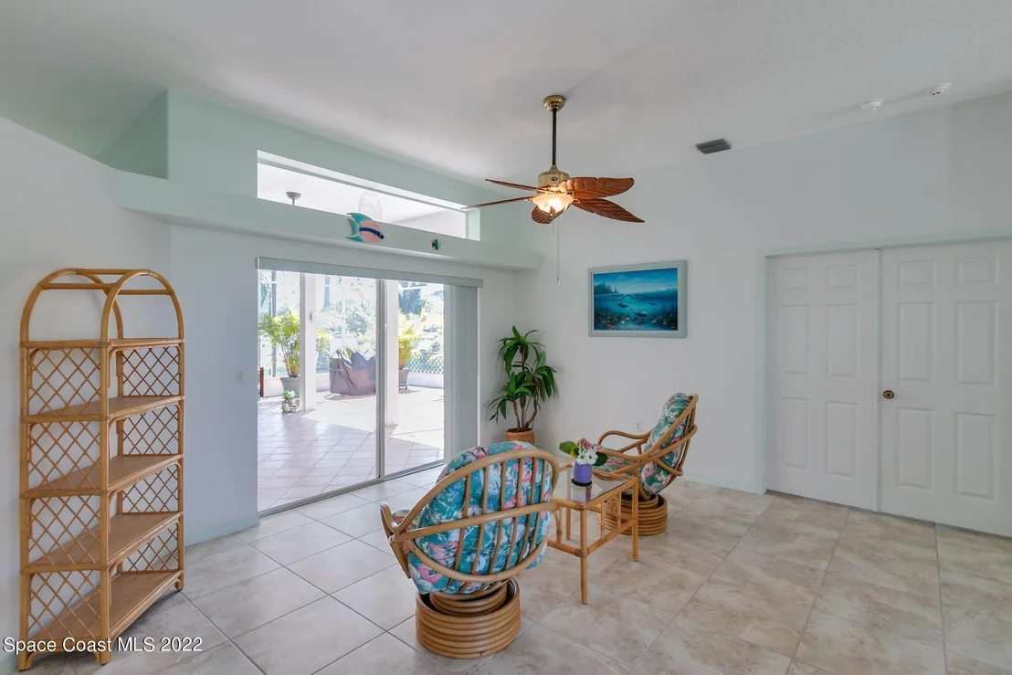 Photo of 874 Shoshone Lane