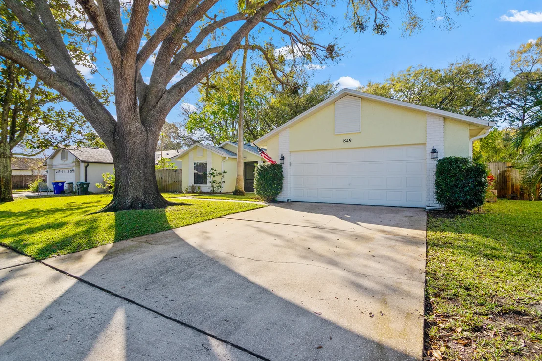 Photo of 849 Gardener Road