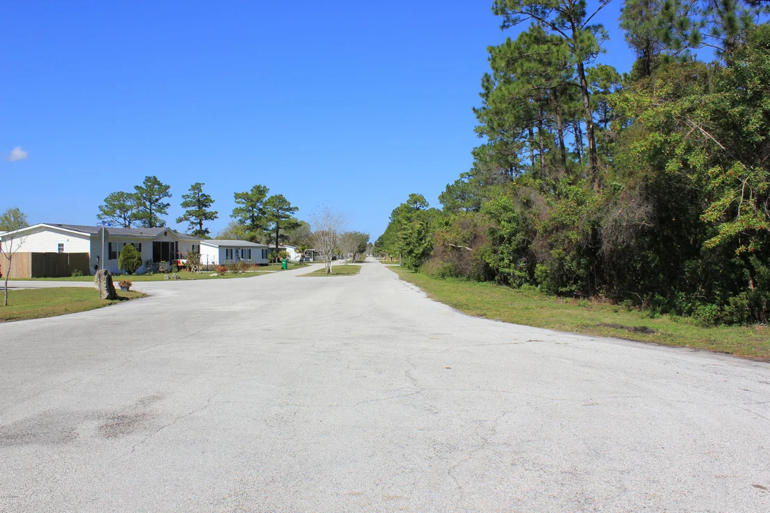 Photo of 616 Emerald Lake Drive