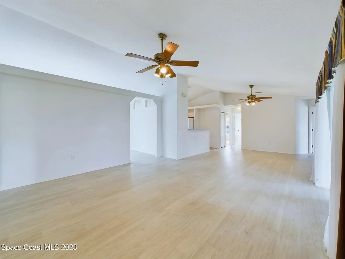 Photo of 1211 Meadow Lake Road