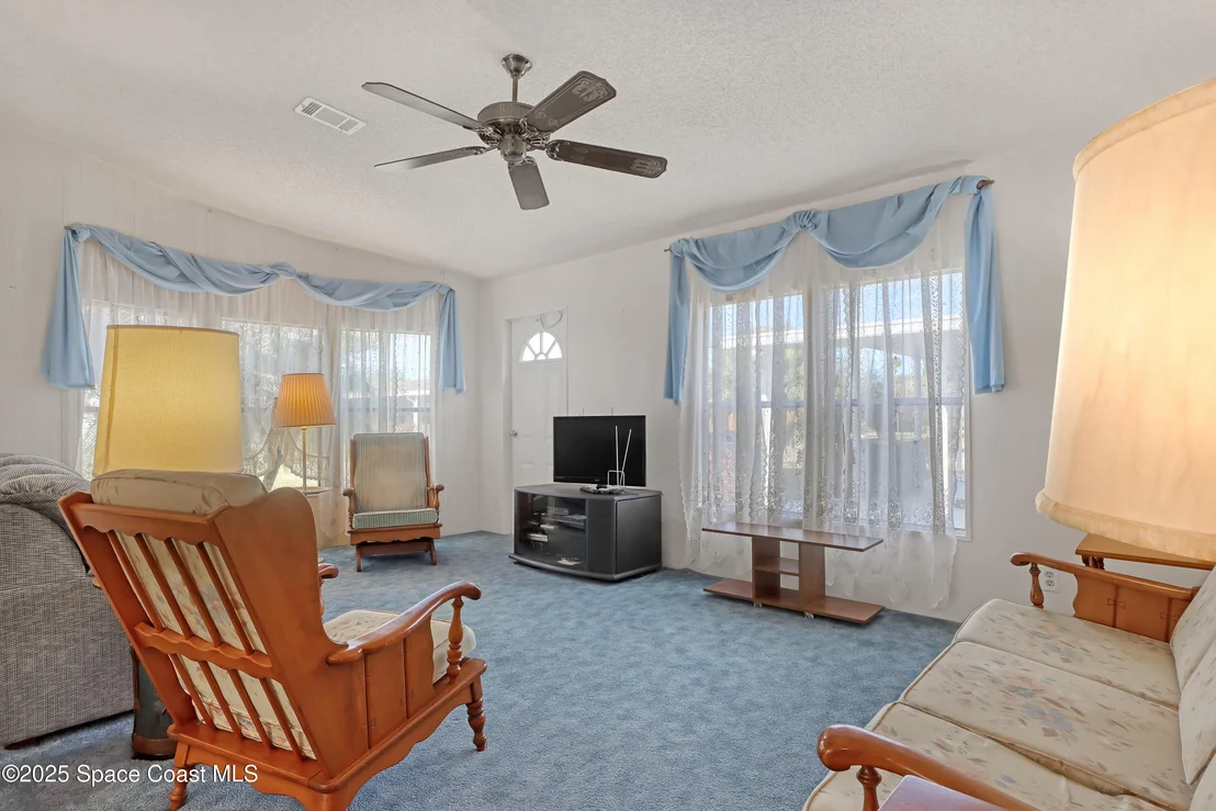 Photo of 4438 Twin Lakes Drive