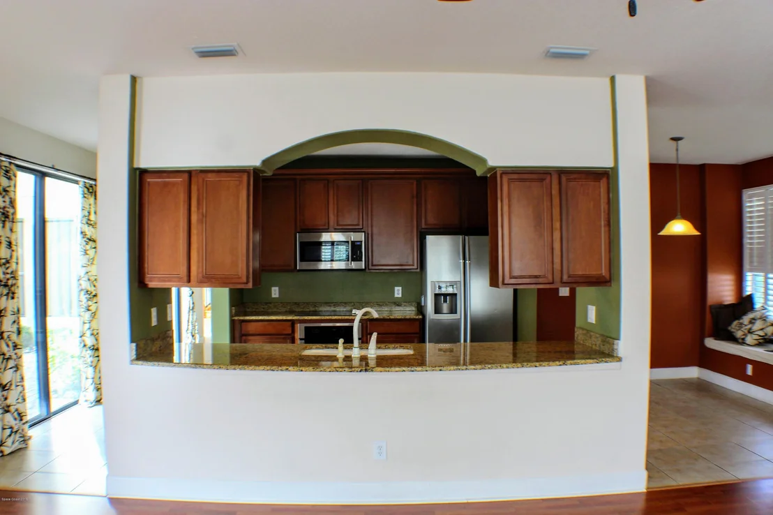 Photo of 1475 Talon Way