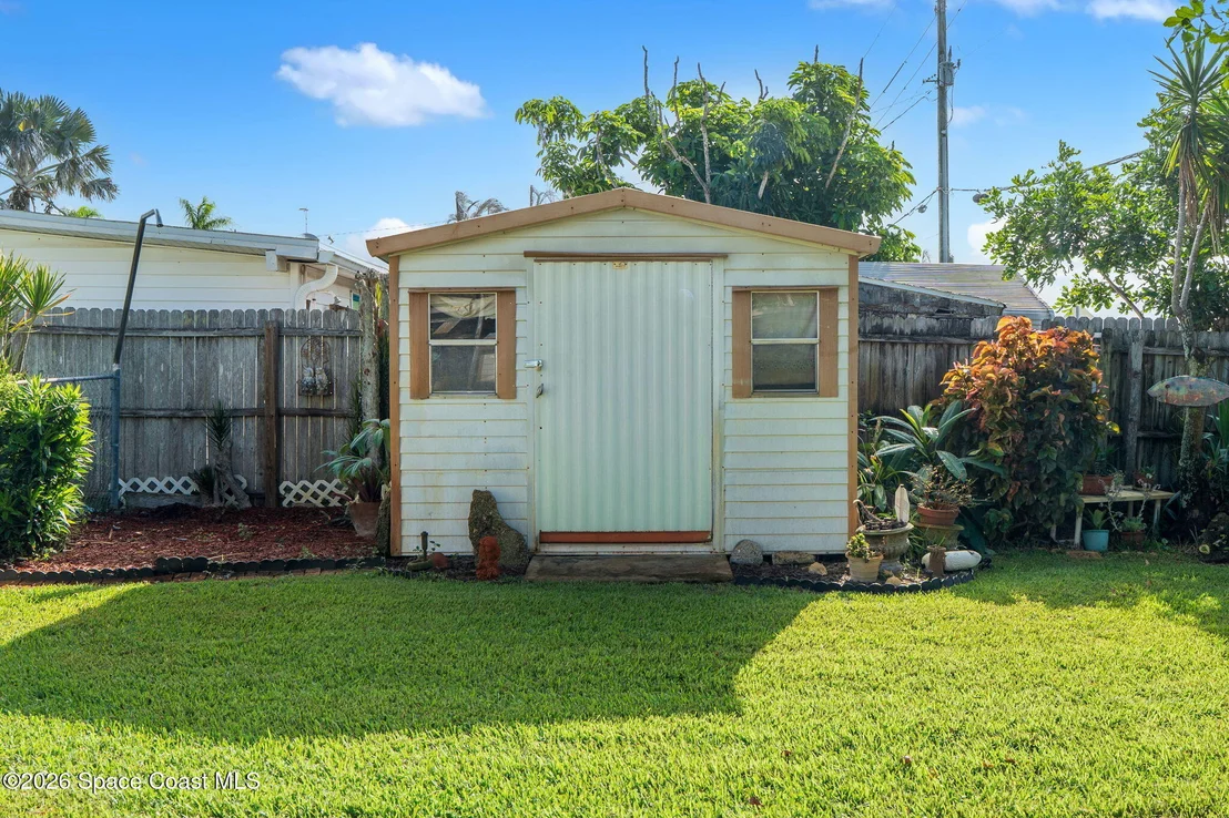 Photo of 241 Avenida Central
