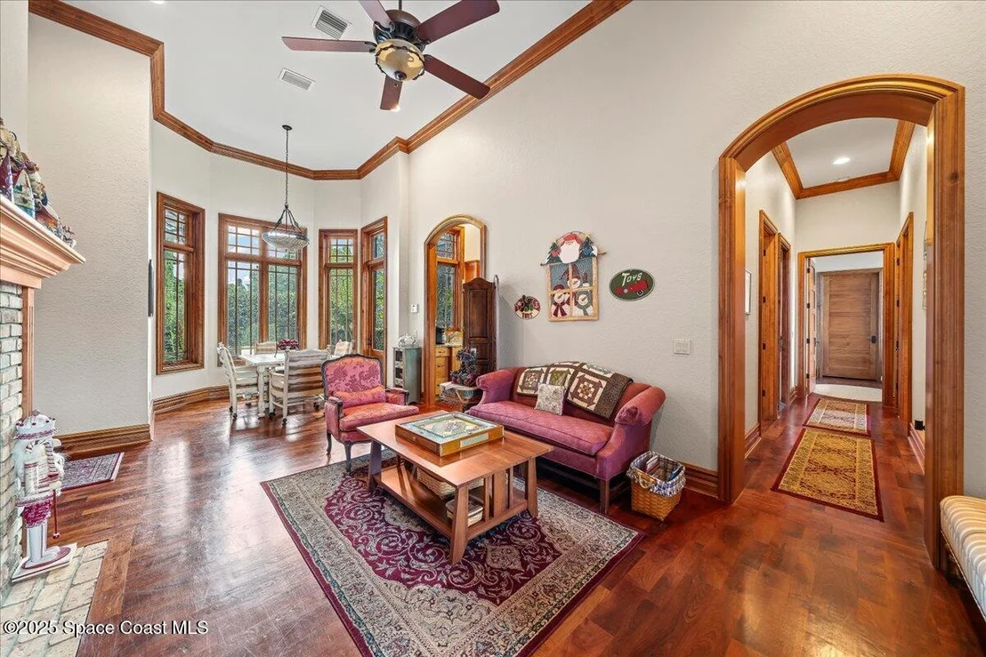 Photo of 586 Wethersfield Place