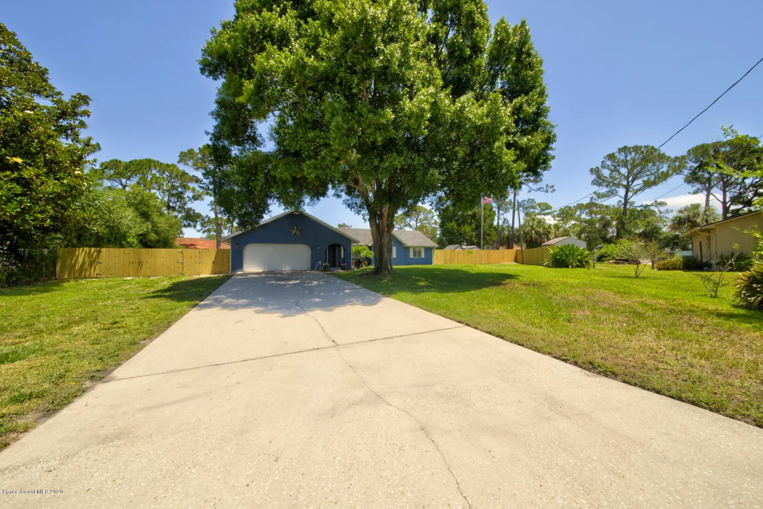 Photo of 6421 Hunt Road