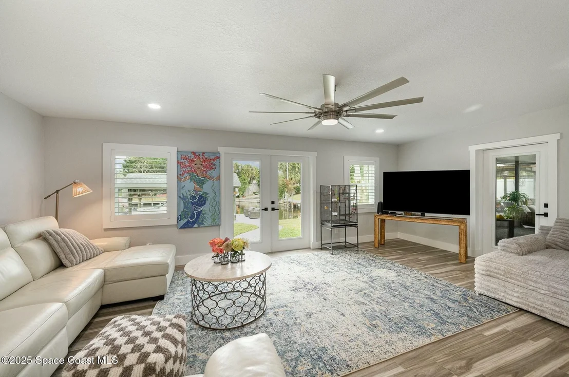 Photo of 407 Sandpiper Drive