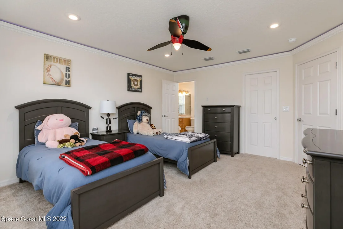 Photo of 218 Waterside Drive