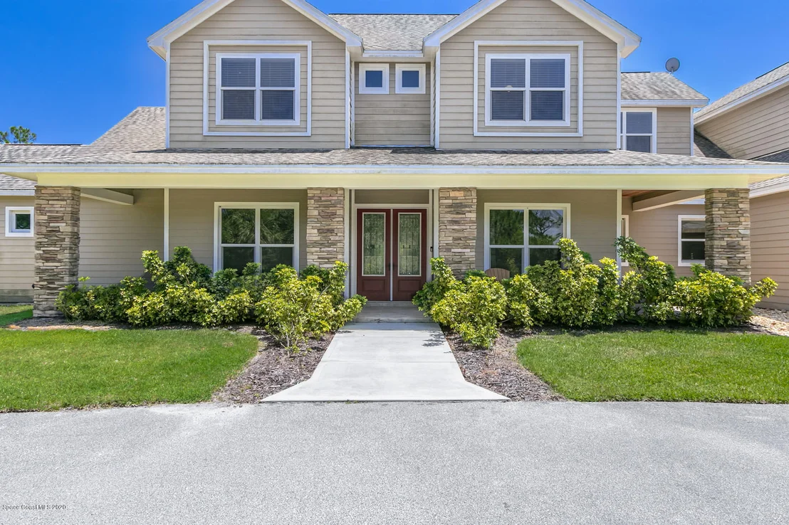 Photo of 5443 The Willows Drive