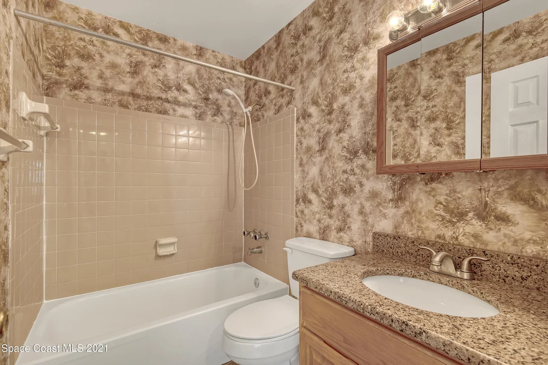 Photo of 2762 Hereford Road
