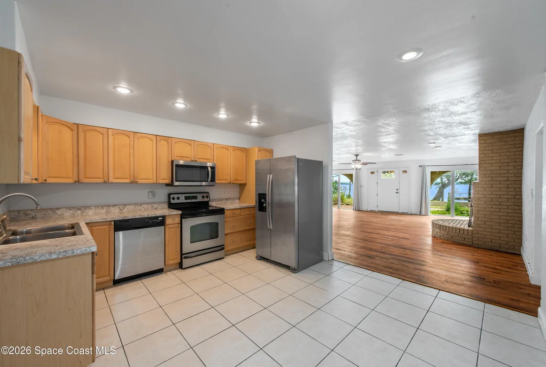 Photo of 555 Rockledge Drive