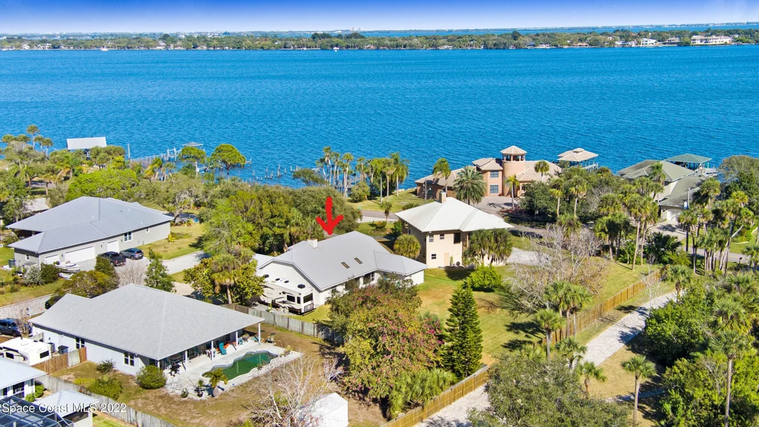 Photo of 115 River Road Circle
