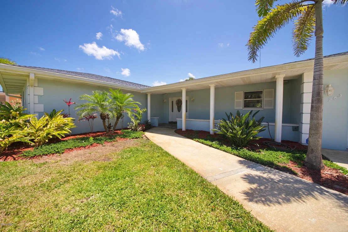 Photo of 203 Surf Road
