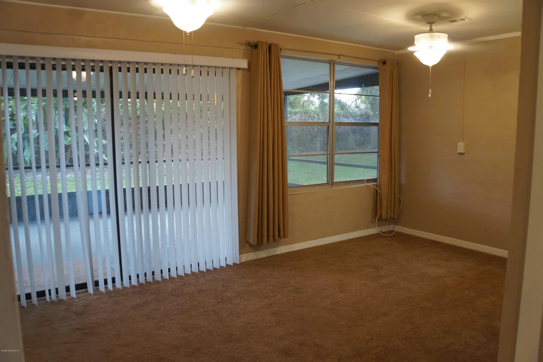 Photo of 988 Kings Post Road