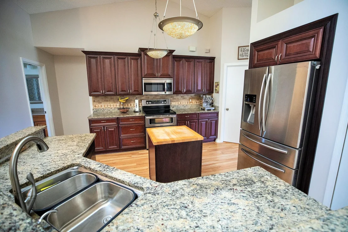 Photo of 678 Sandpiper Circle