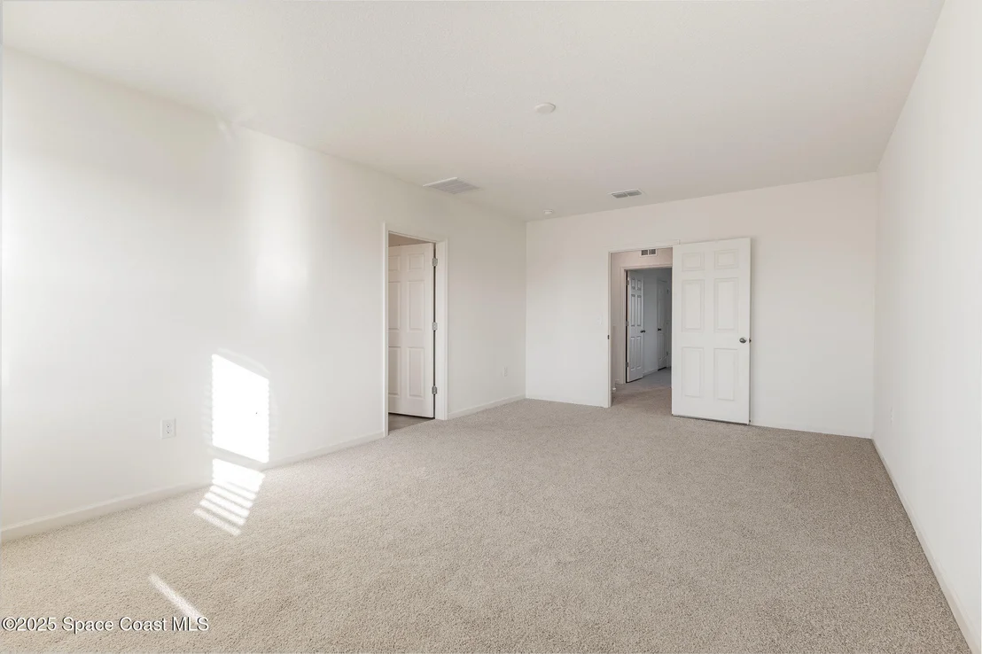 Photo of 1644 Garabaldi Circle SE