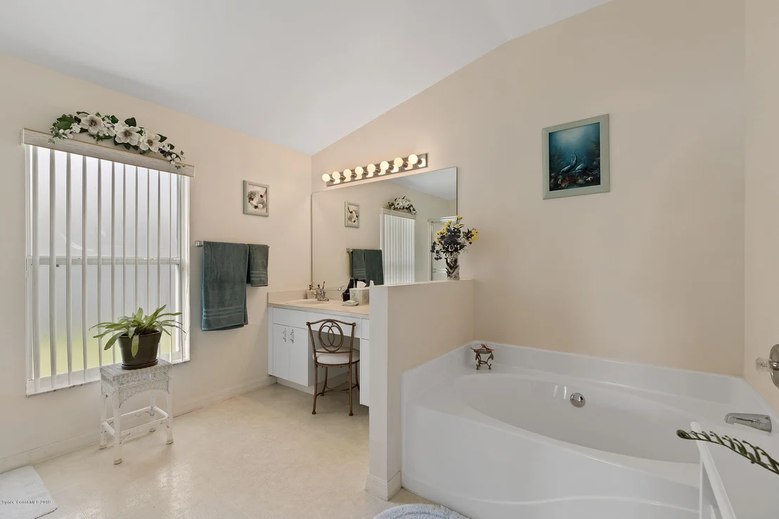 Photo of 693 Lake George Drive