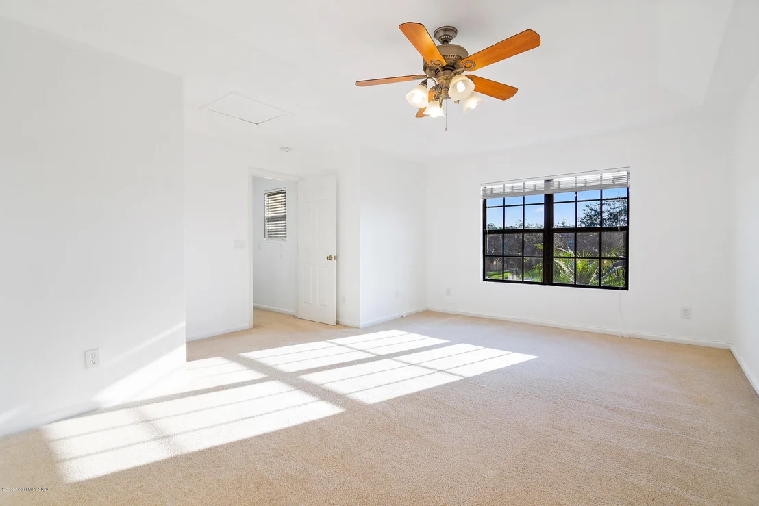 Photo of Unit 103 at 835 Luminary Circle