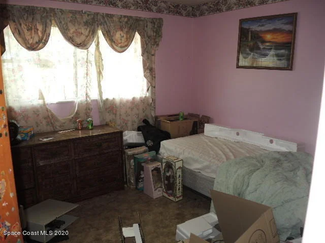 Photo of 312 N Roundtree Drive N