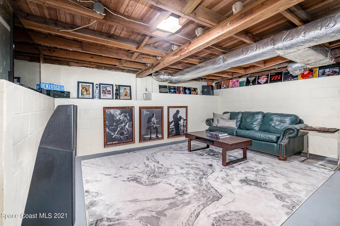 Photo of 40 Barton Avenue