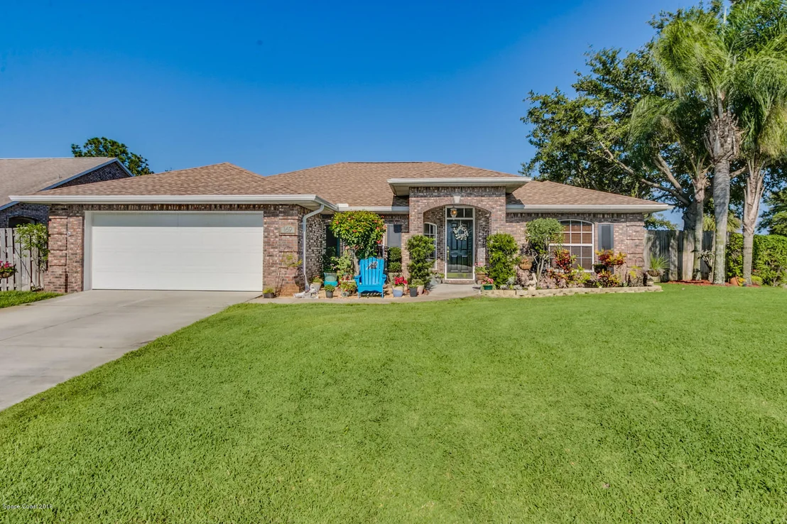 Photo of 169 Palm Circle