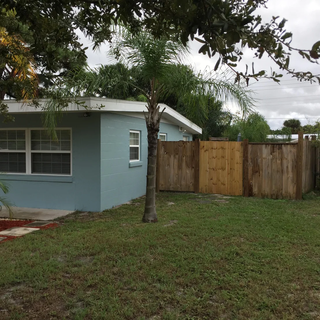 Photo of 476 Crescent Drive
