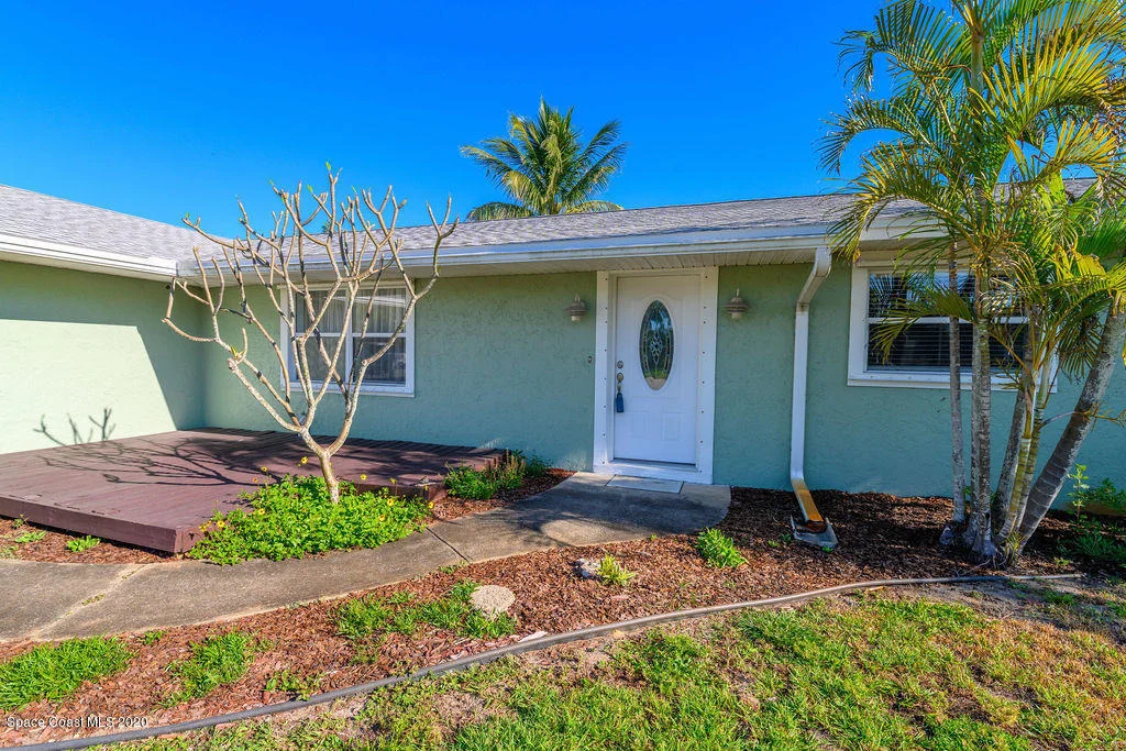 Photo of 240 Cinnamon Drive